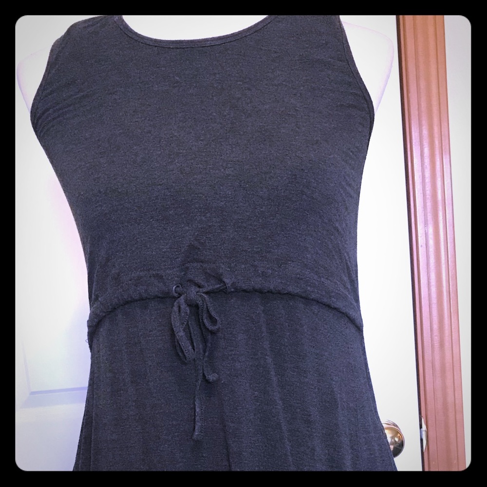 Nursing dress with pockets